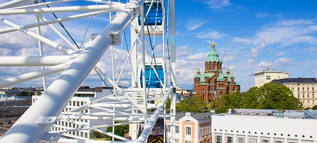 Multiple Fixed Structures for Large Ferris Wheel cabins