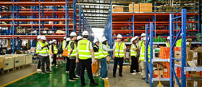 Global Buyers Inside Beston Large-Scale Amusement Rides Manufacturing Facility